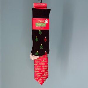 Hallmark Holiday Black Socks and Red Christmas Tie Set